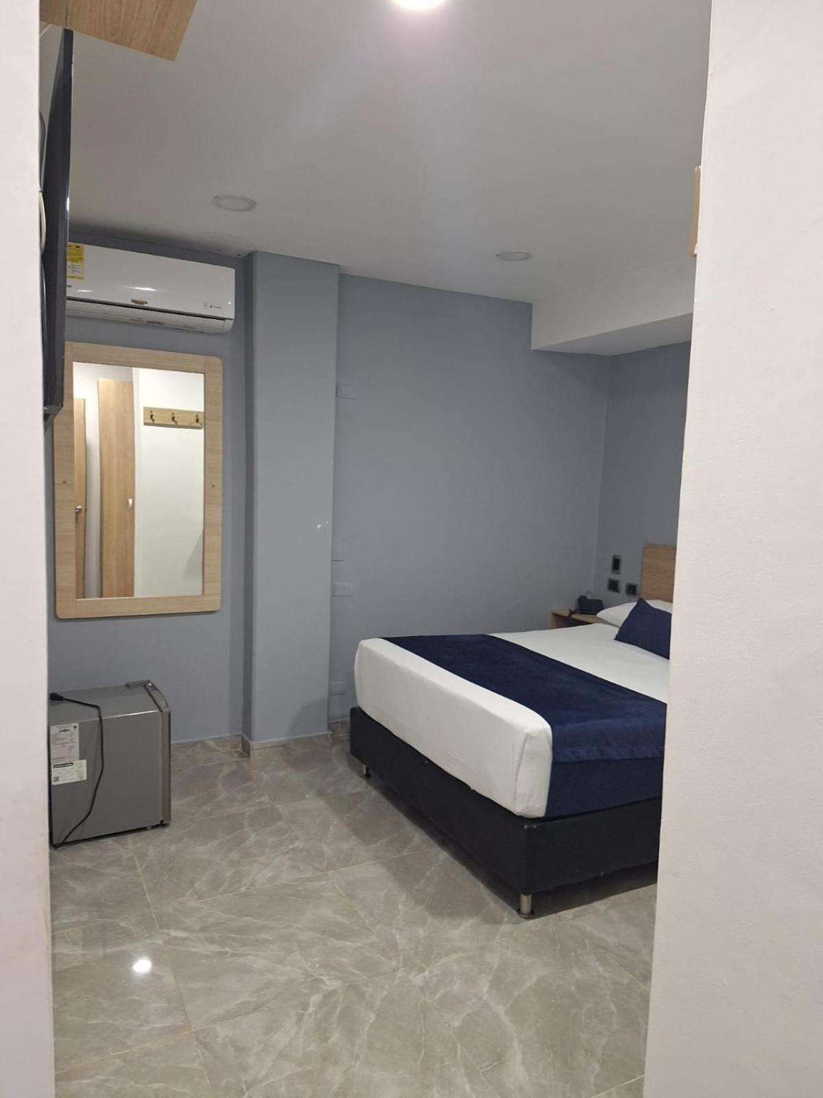 Hotel Suramericana Меделин Екстериор снимка