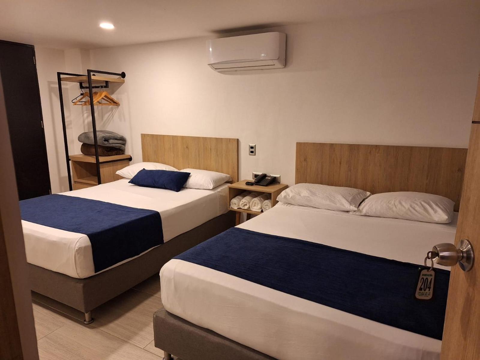 Hotel Suramericana Меделин Екстериор снимка
