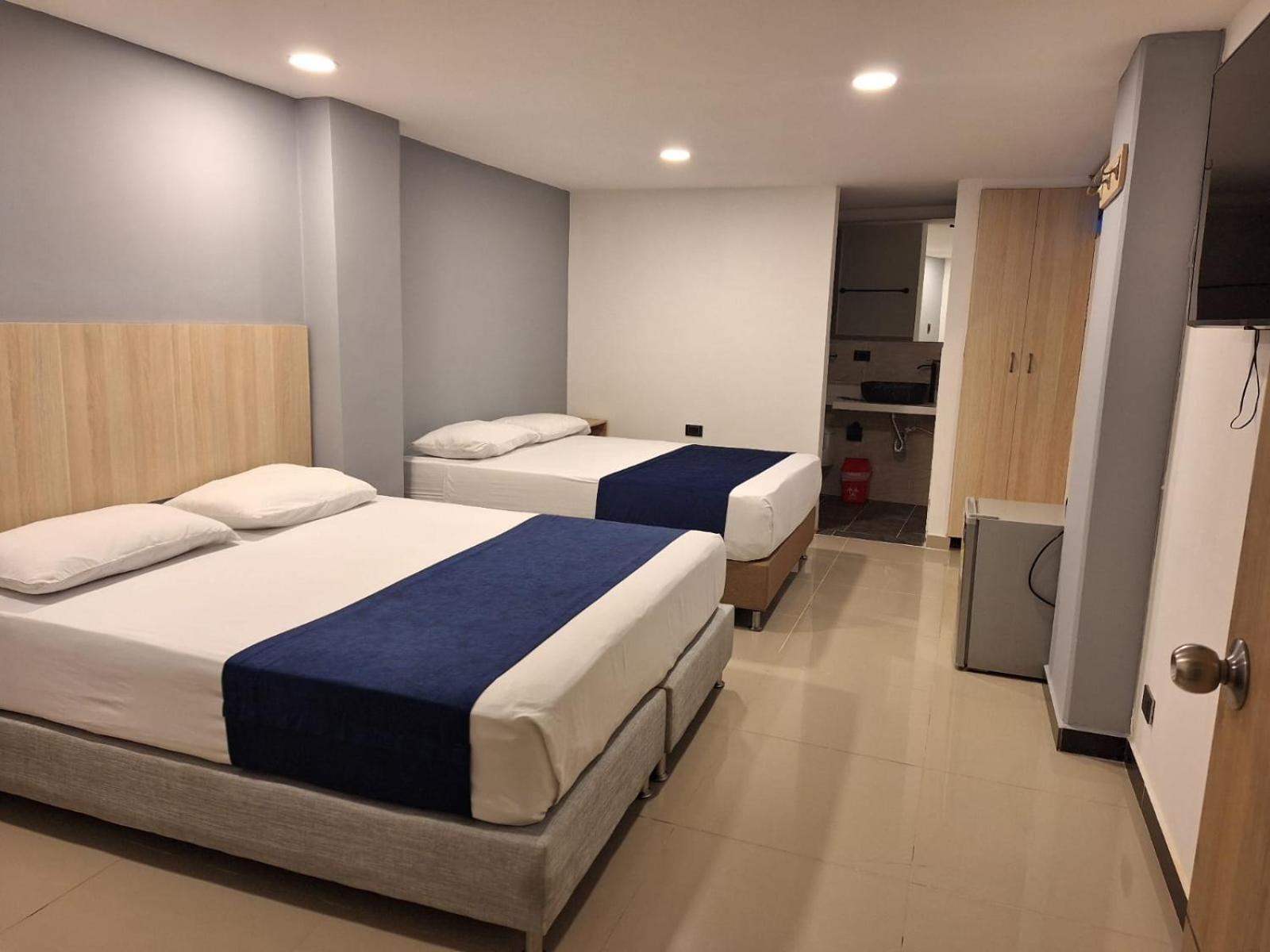 Hotel Suramericana Меделин Екстериор снимка