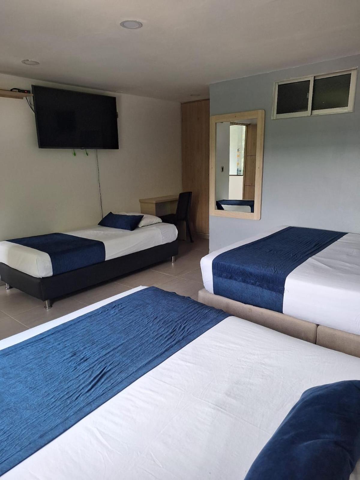 Hotel Suramericana Меделин Екстериор снимка