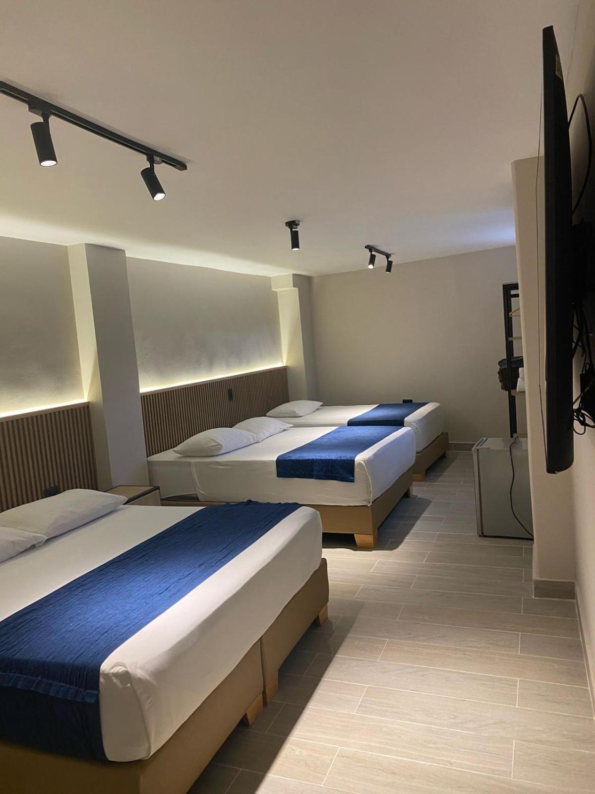 Hotel Suramericana Меделин Екстериор снимка