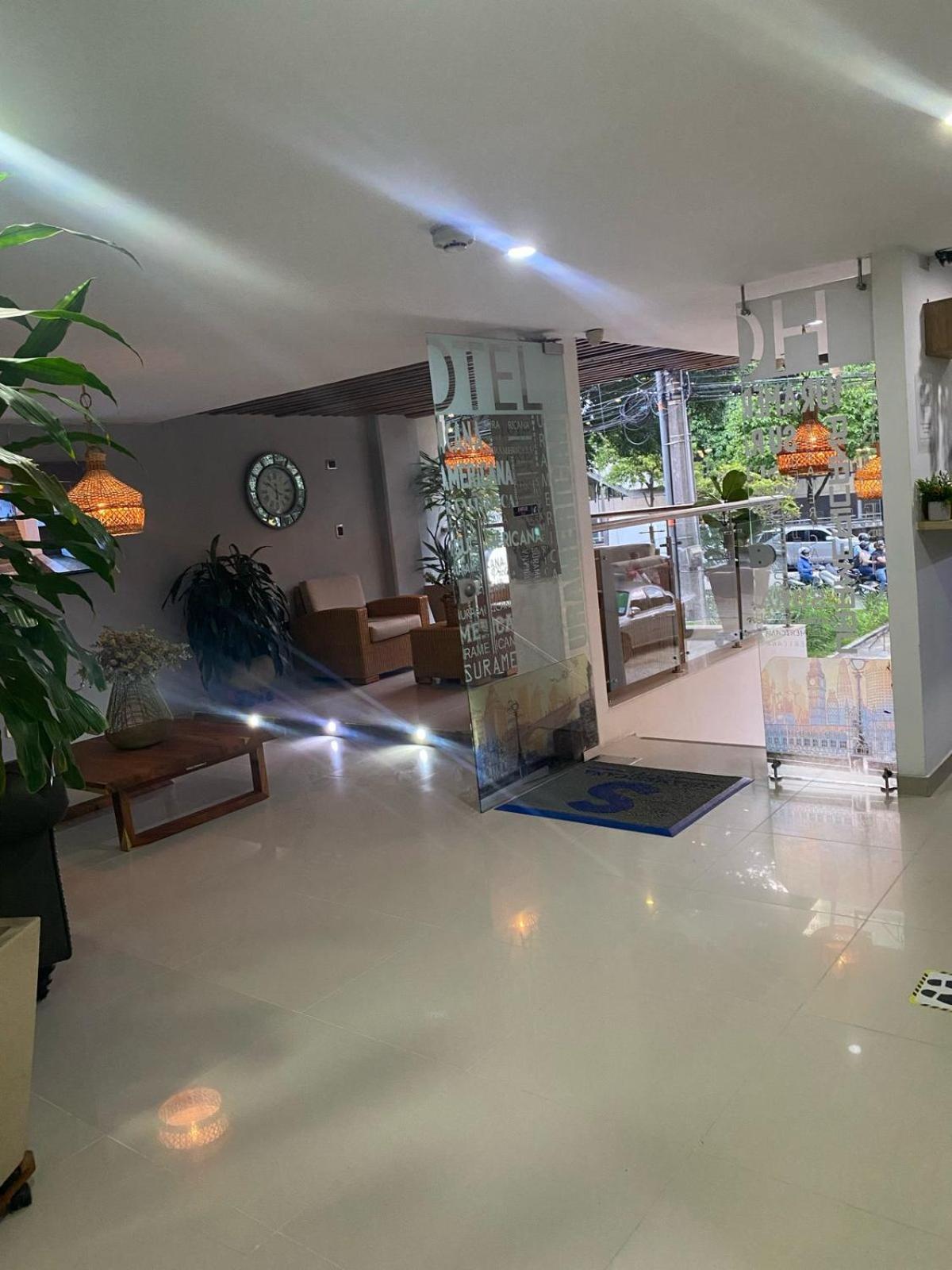 Hotel Suramericana Меделин Екстериор снимка